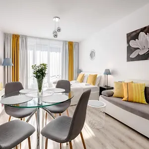 happy-stay-unique-apartment-336.gdanskhotel.org/